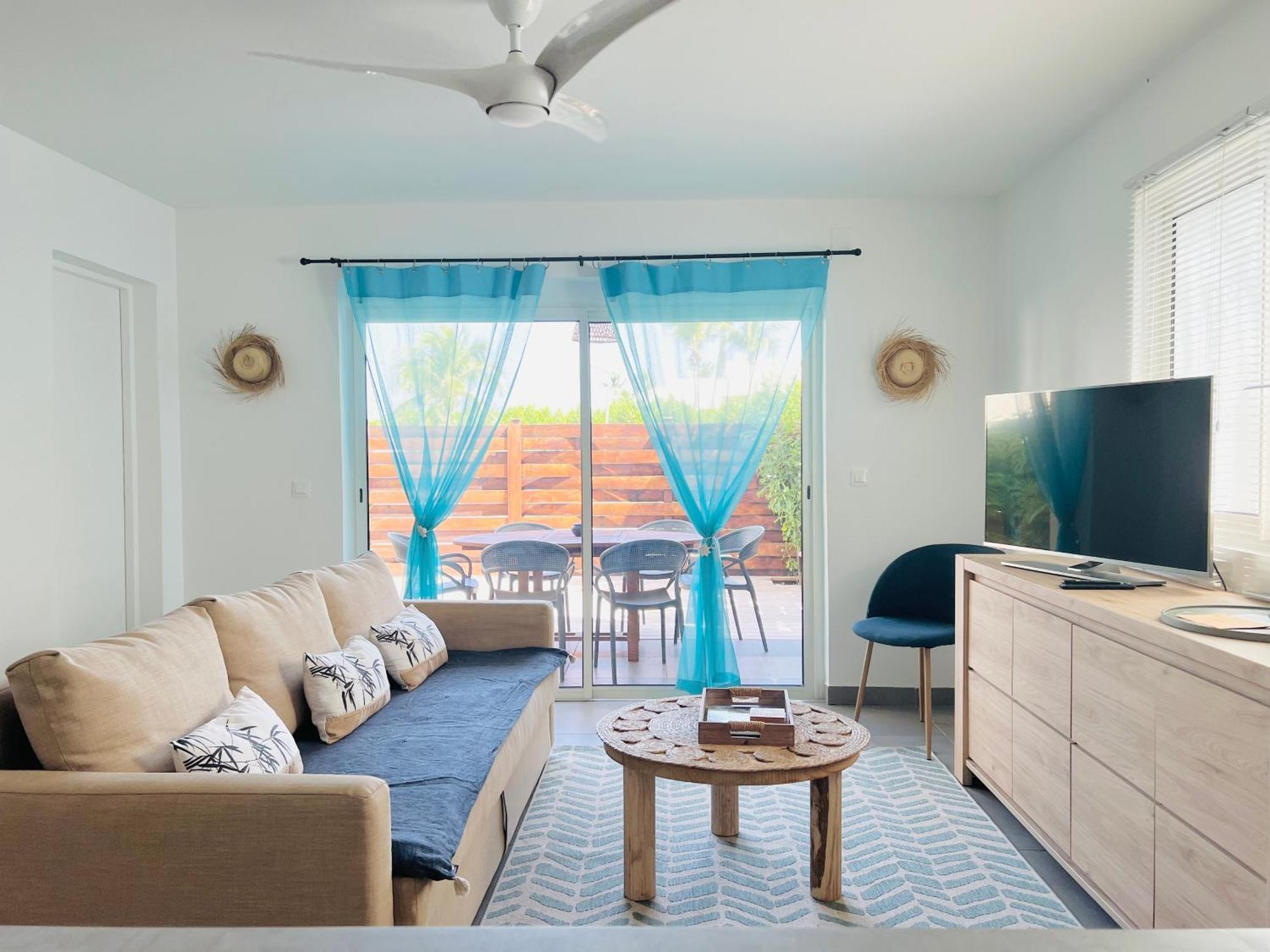 Blue Wave - 2 Bedrooms - Orient Beach! Quarter of Orleans 外观 照片